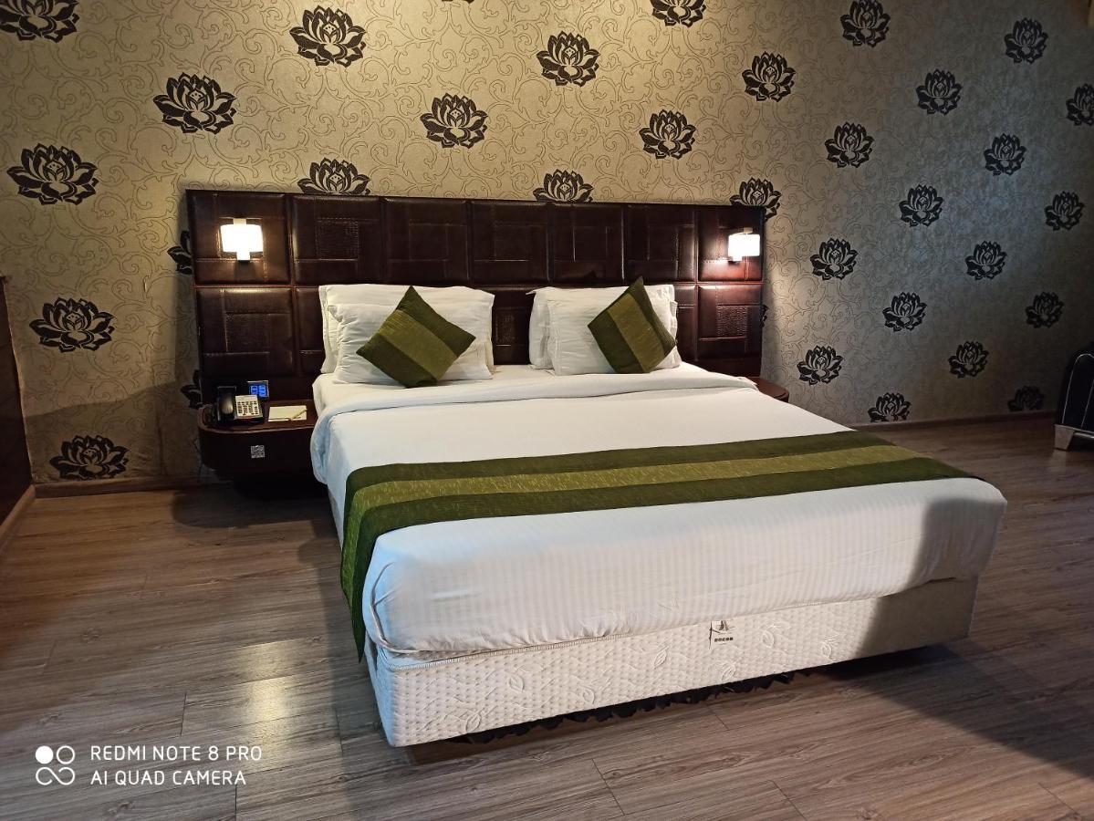פאטנה Hotel Patliputra Exotica מראה חיצוני תמונה